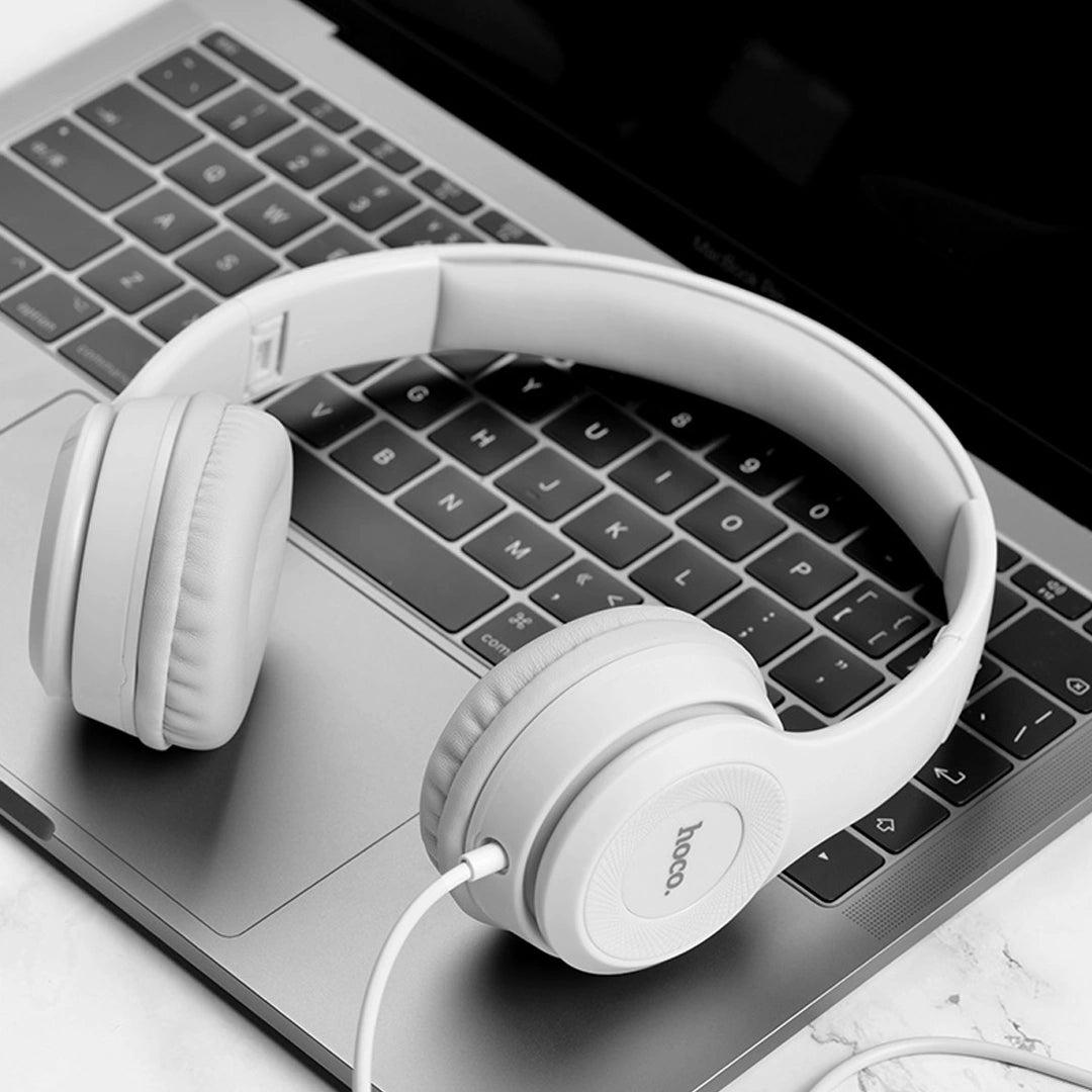 Hoco W21 Graceful Charm is a wired headset