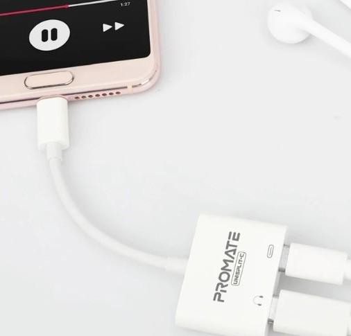 Promate 2-in-1 Audio & Charge USB-C Adapter, 15W Power Delivery, dual ports for Listing to audio | UniSplit-C